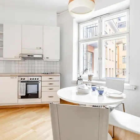 Cozy, Spacious And Calm - Location Huoneisto Helsinki